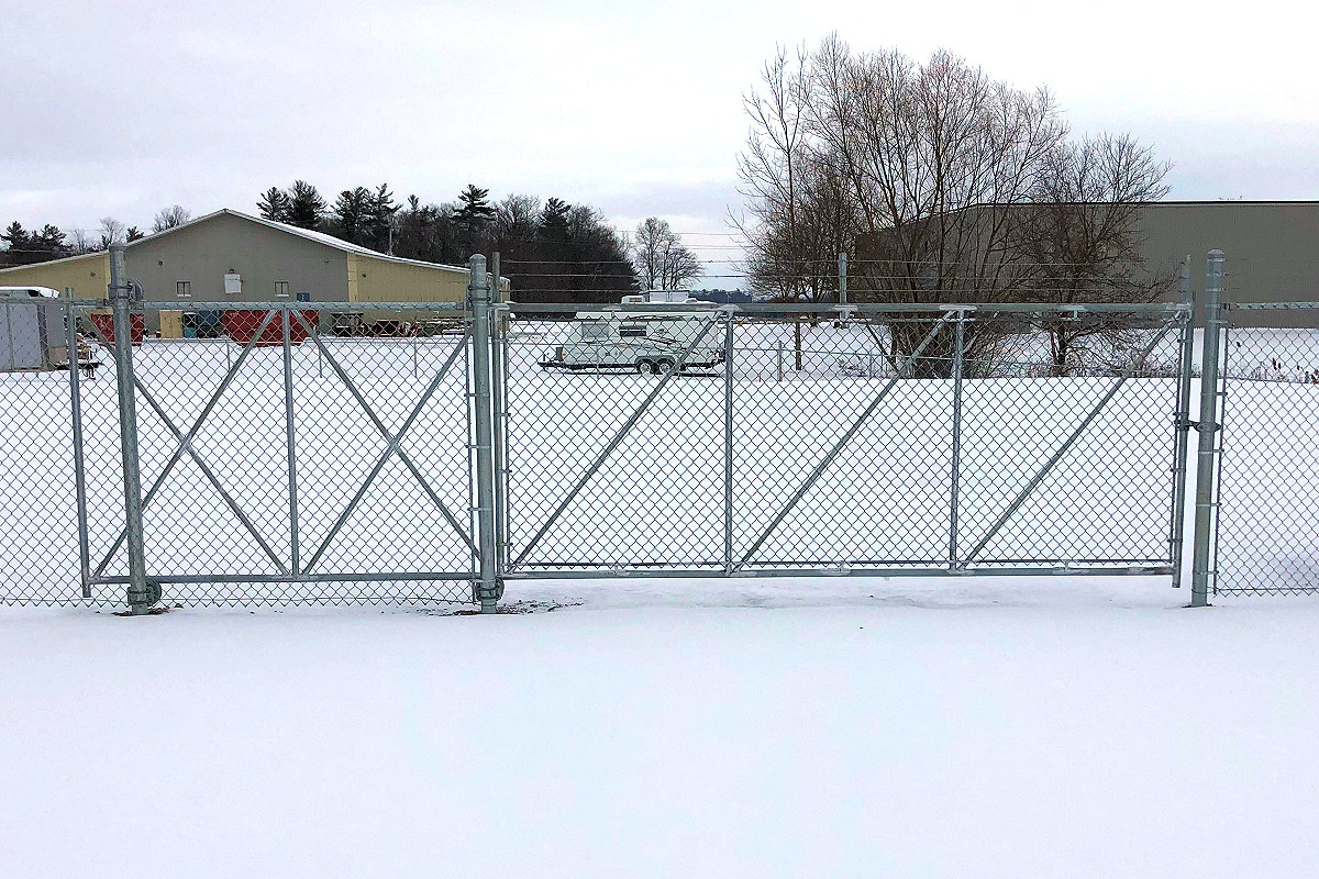 Galvanized steel chain link fence
